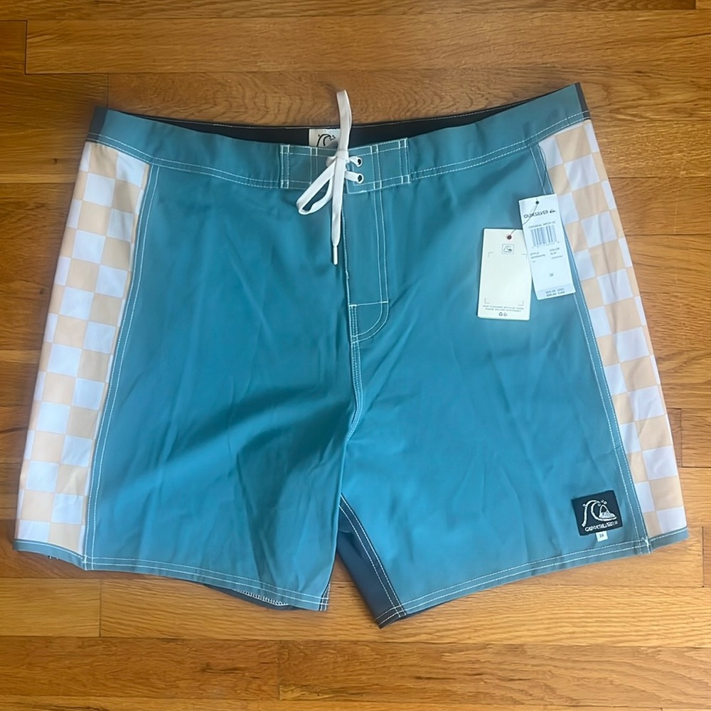 NWT Quiksilver Boardshorts Size 36